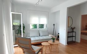 Beautifully Renovated Apartment In Kavala, Bright And Luminous
