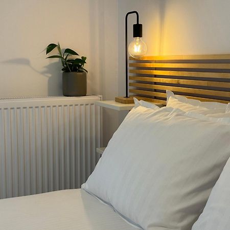 Beautifully Renovated Apartment In Kavala, Bright And Luminous Exterior foto